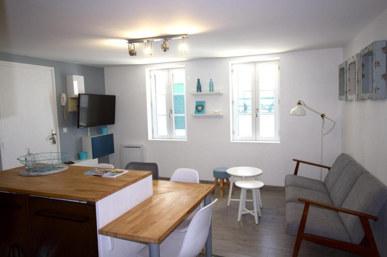 Cosy Apartment In The Center Of La Flotte Eksteriør bilde